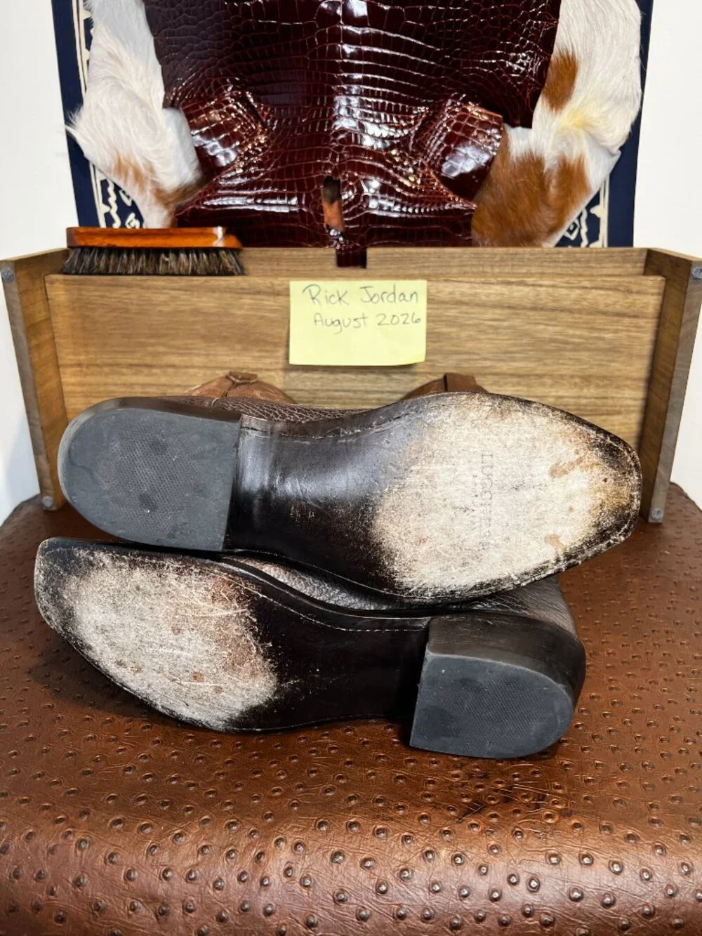 Lucchese this pair